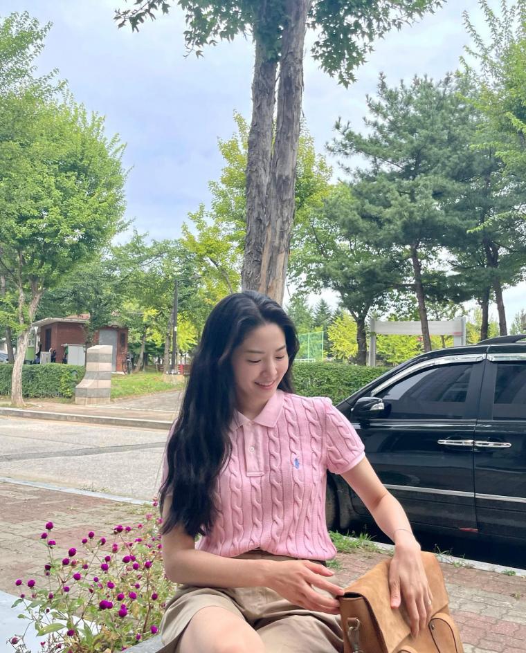 (후방주의)전진 아내 류이서 인스타그램