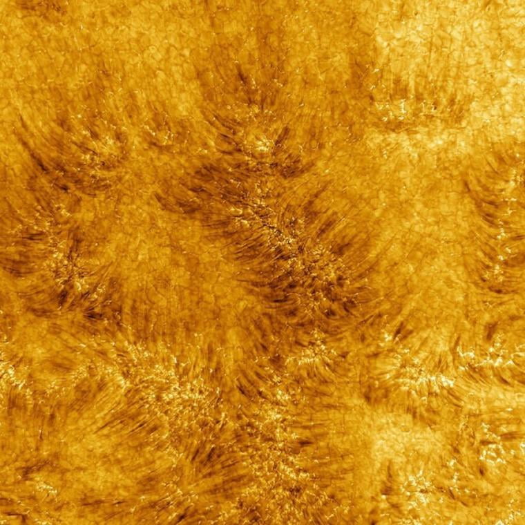 최고화질로 찍은 태양 표면 사진