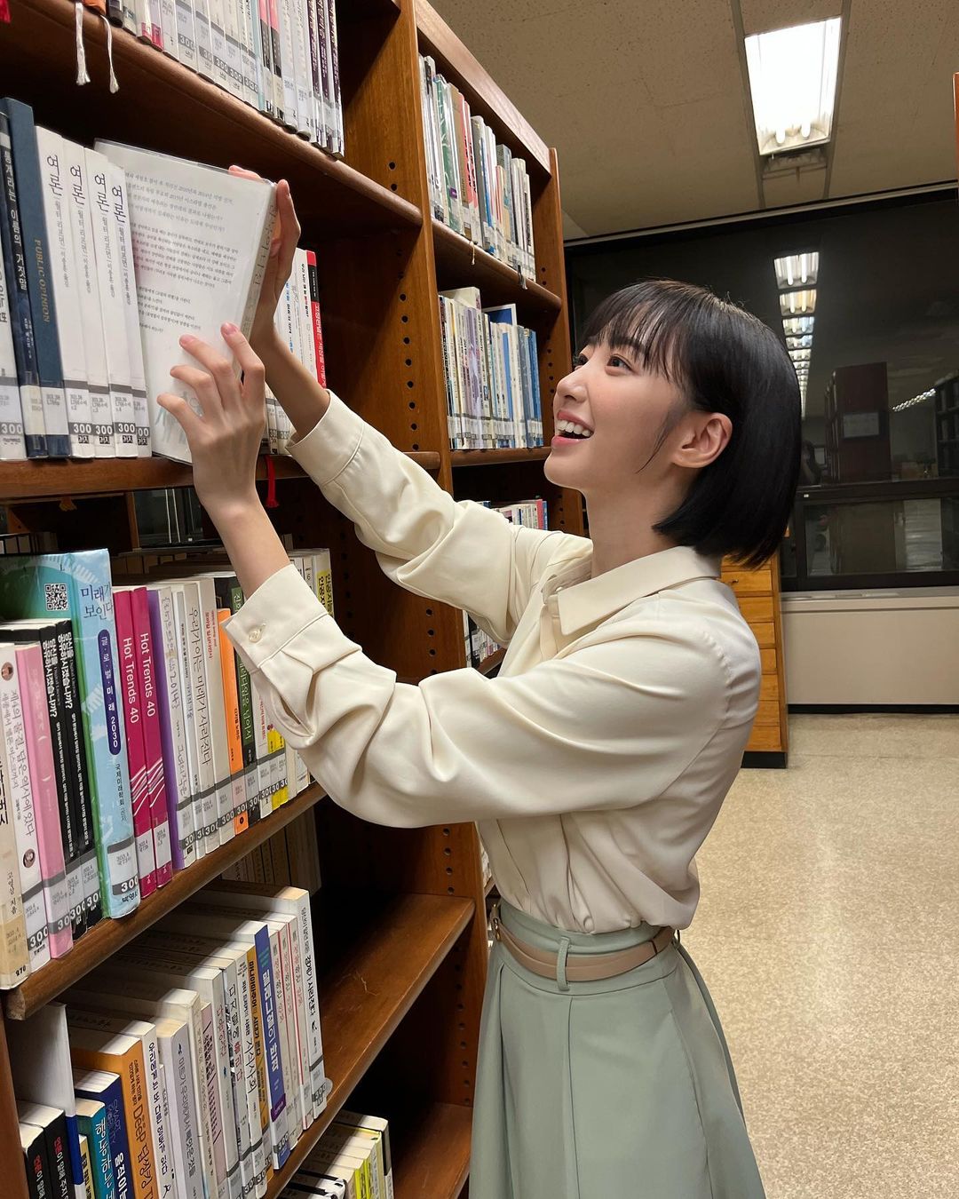 図書館司書イ·ユギョン