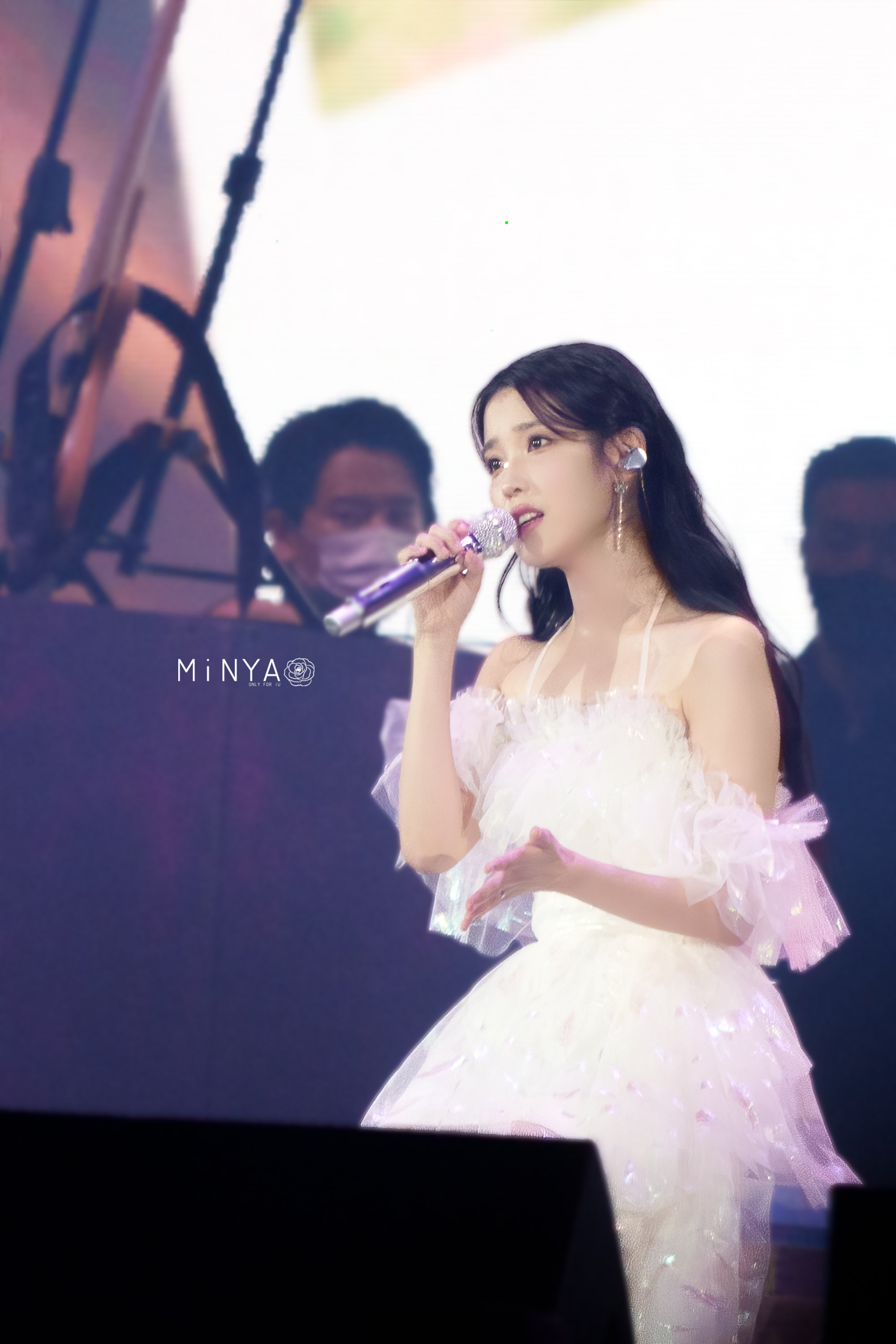 IU