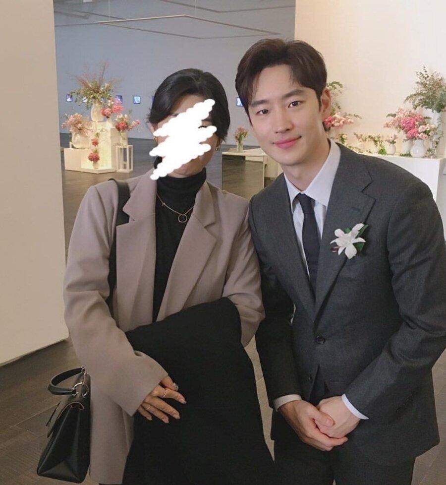 俳優イ·ジェフンの友達の結婚式場の写真JPG