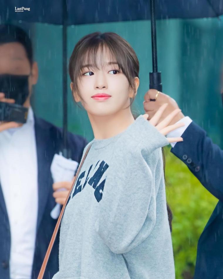 아이브 안유진