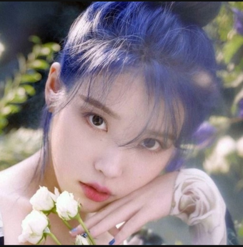 IU