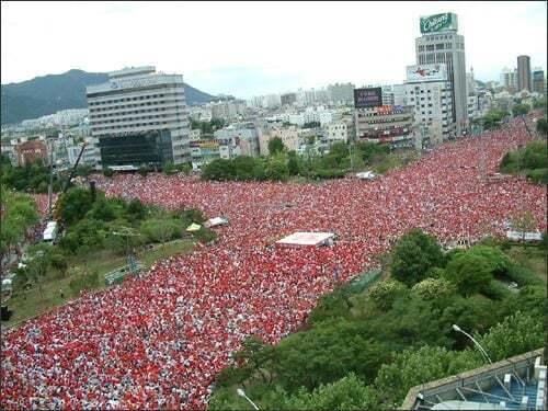 2002年韓日ワールドカップ当時、レッドデビルズの街頭応援規模