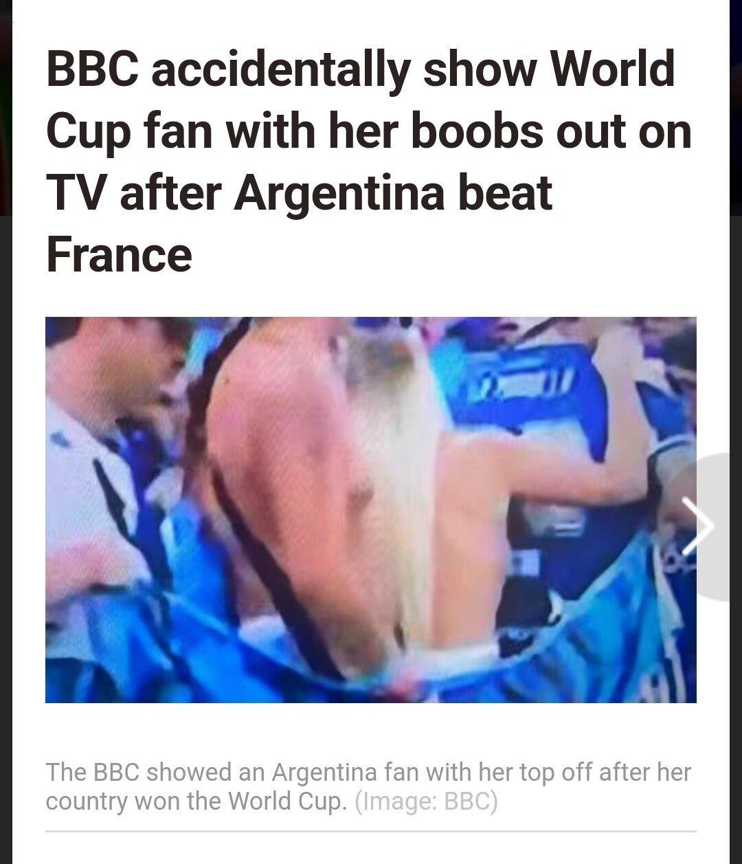 決勝戦中継中アルゼンチン女性の胸がそのまま