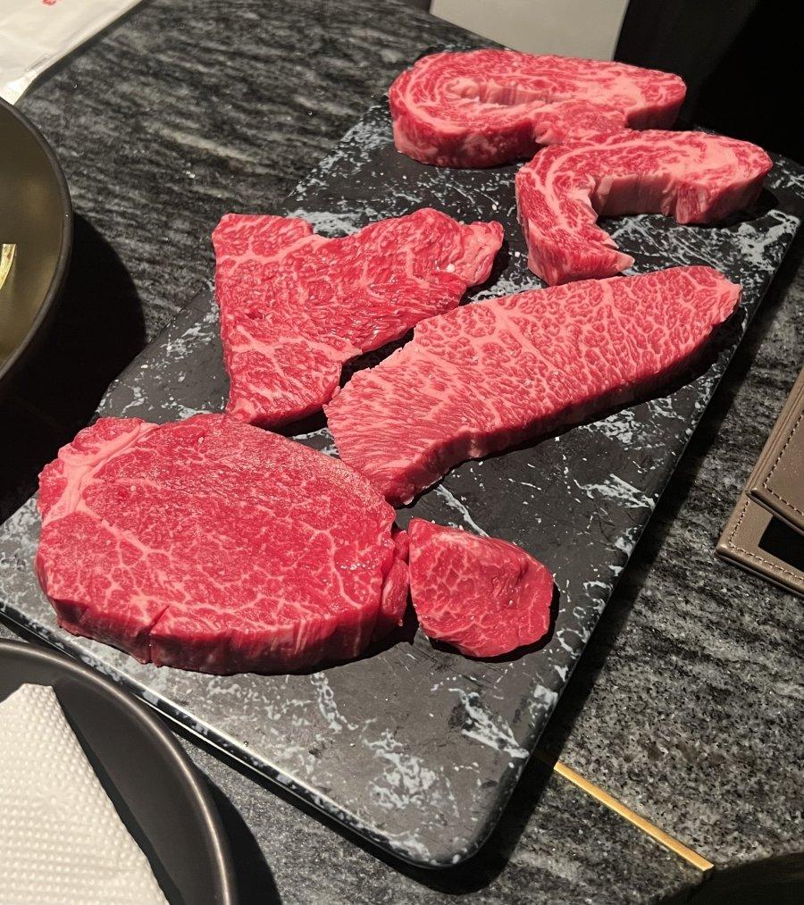 牛肉一枚いくらだと思いますか。