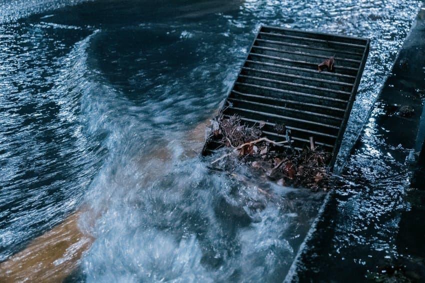板橋の水難の中で午前3時に飛び出したDCイン