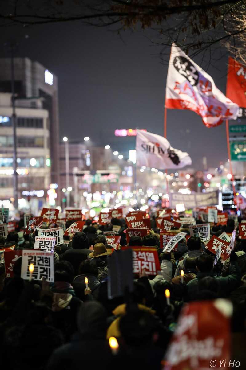 再業昨日のろうそく集会の写真