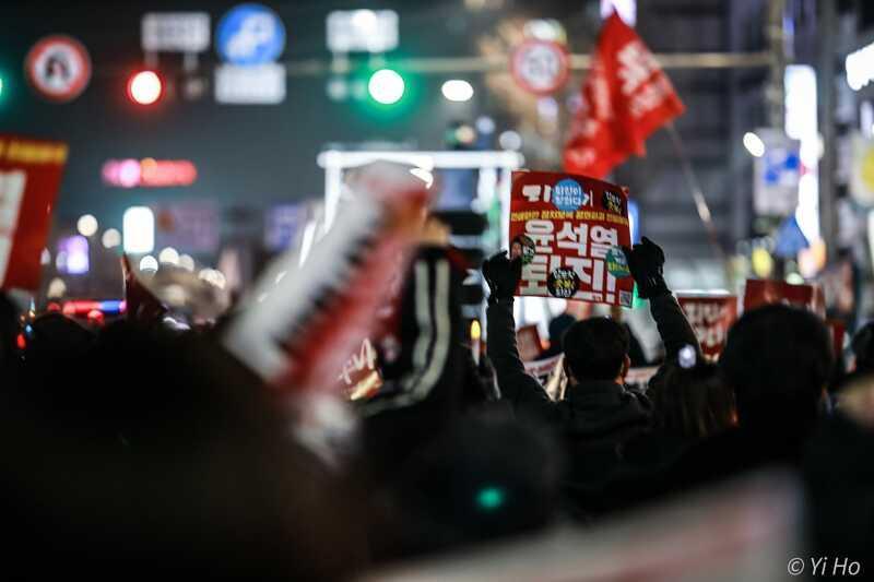 再業昨日のろうそく集会の写真