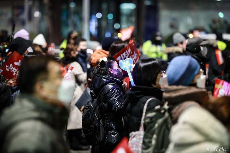 再業昨日のろうそく集会の写真