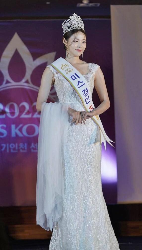 韓国人初の世界美人大会1位