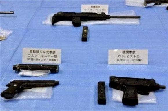 일본 경찰이 압수한 야쿠자 무기들