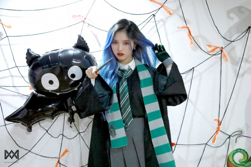 OH MY GIRL 2020ハロウィン服装