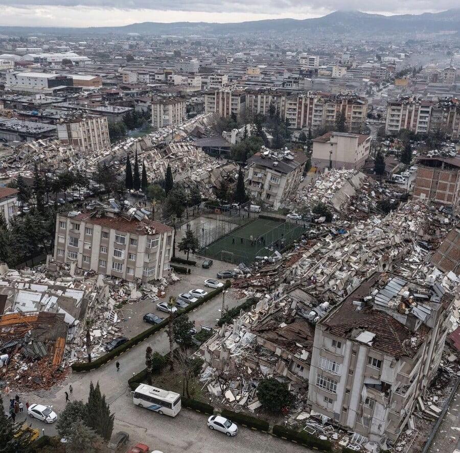 トルコ地震による死者現在までに2318人以上jpg