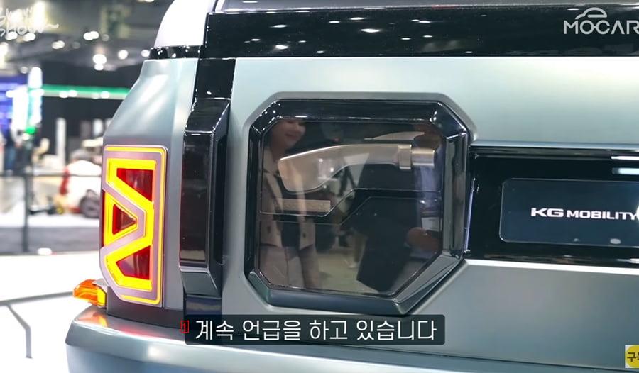 韓国から狂った車が出てくる ぶるぶるぶるぶる