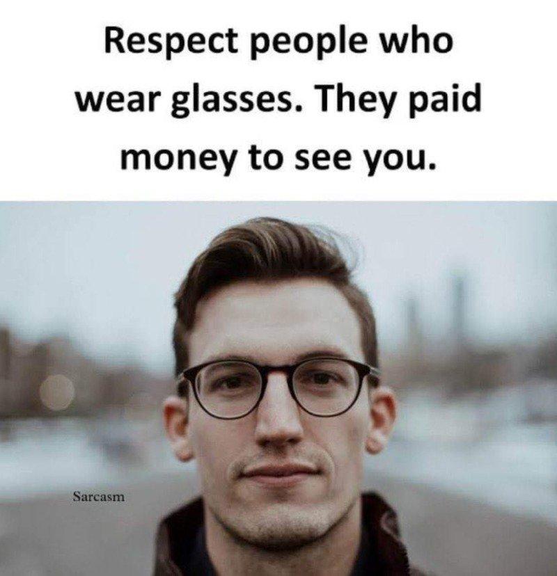 メガネをかけた人たちに 感謝してほしいそうです。なぜなら