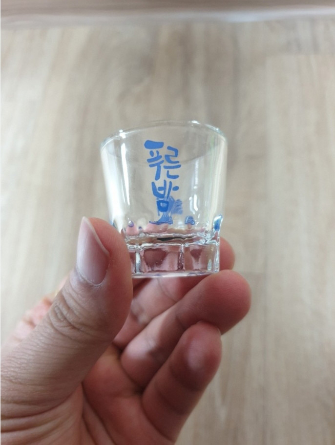 子供たち ミヨン 焼酎杯 頭の大きさ比較