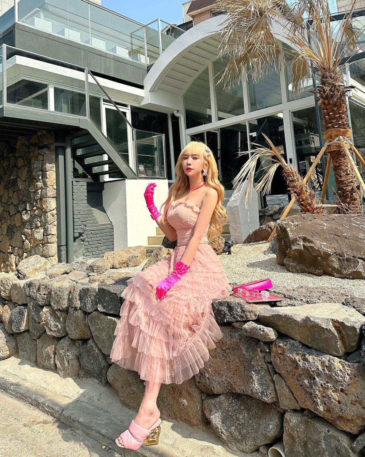 どっしりとしたピンク姫ドレス クィーンダミ モムスタグラム 新作