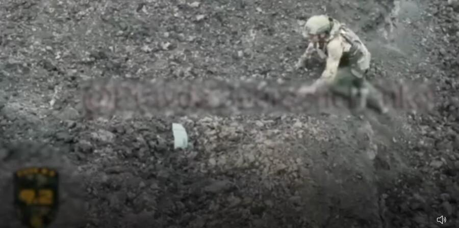 우크라이나 군에게 제발 목숨만 살려달라고 비는 러시아 병사..........jpg