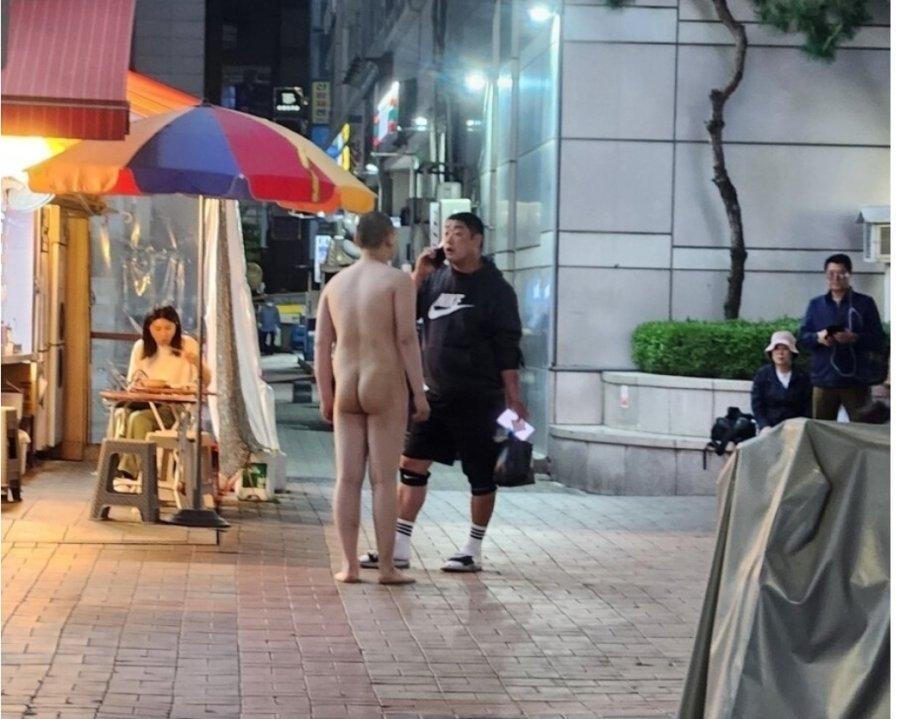 혐) 어젯밤에 나타난 터미네이터