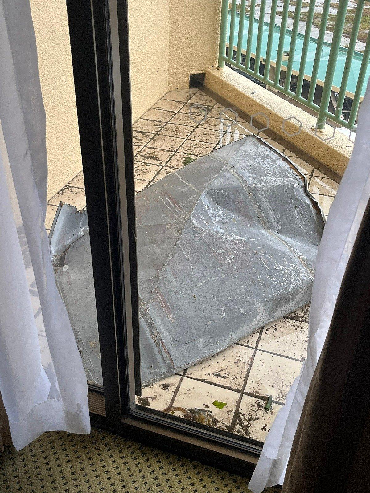超強力スーパー台風に直撃されたグアムの現在の状況