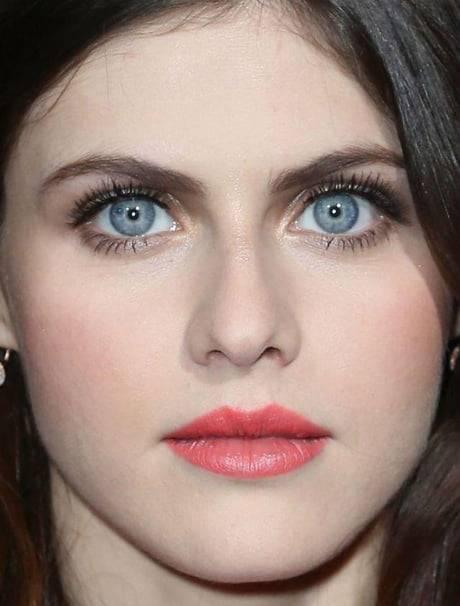 瞳が本当にきれいな女優