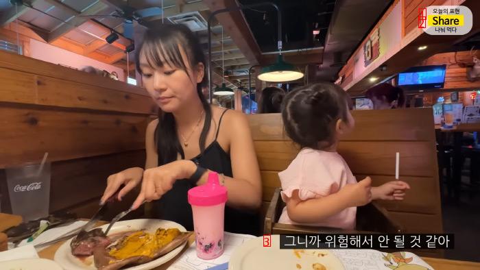 アメリカのレストランではなぜ泣いたり走り回ったりする子供が一人も見えないのでしょうか