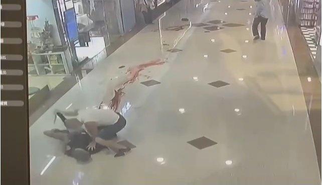嫌主義香港ショッピングモール「聞かないで殺人事件」jpg