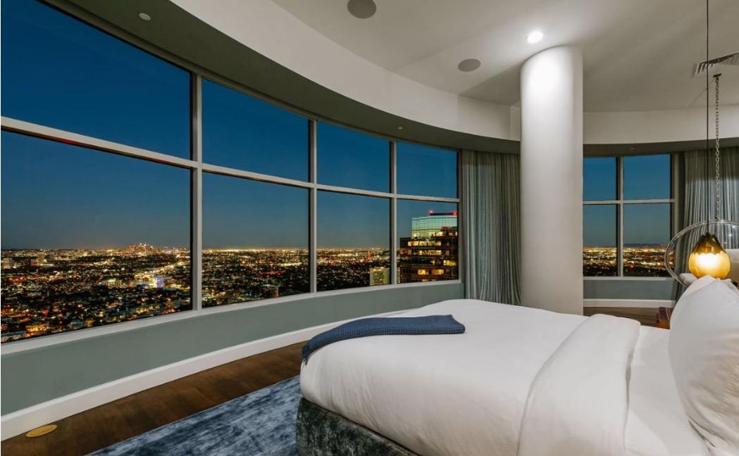 리한나가 구입한 LA 아파트 40층 펜트하우스