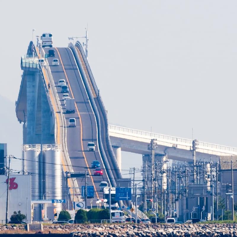 遠くから見ると恐怖そのものという日本のある大橋、ブルブルjpg