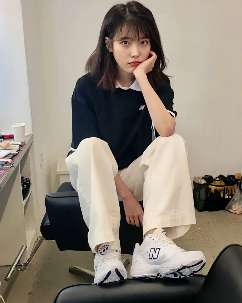 IU