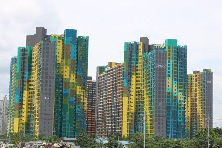 韓国のアパート塗色界のレジェンドである大邱のあるアパート