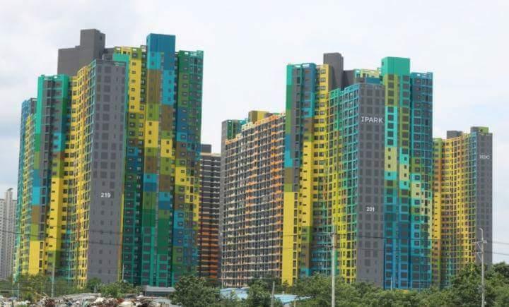 한국 아파트 도색계의 레전드인 대구의 어느 아파트