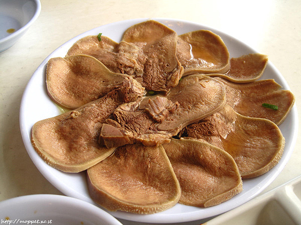 맛있지만 한국에서는 잘 안먹는듯한 소고기 부위.JPEG