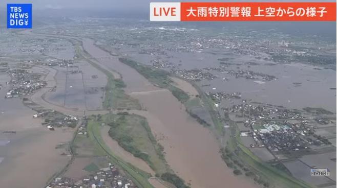 暴雨で大騒ぎになった日本のブルブルブル