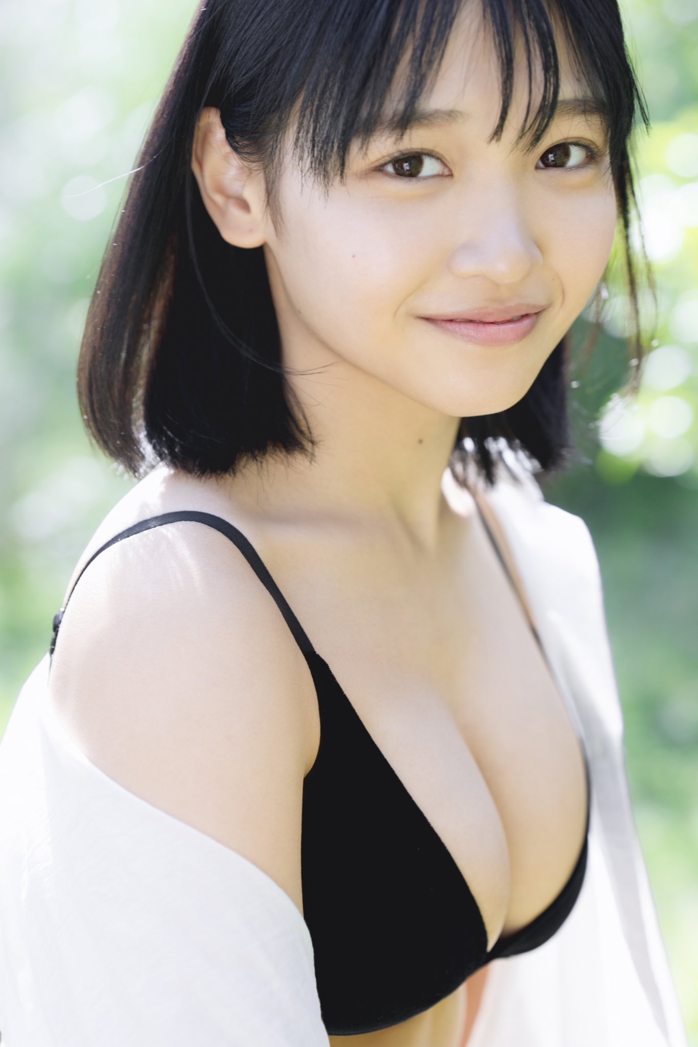 일본 2005년생 신인 그라비아 모델 키우치 노아