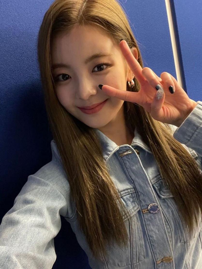 ITZY 리아