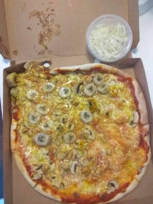 フィンランドはピザをこのように食べますjpg