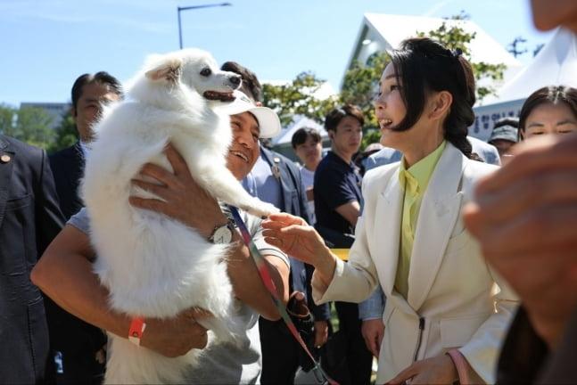 大統領と大統領夫人の近況JPG