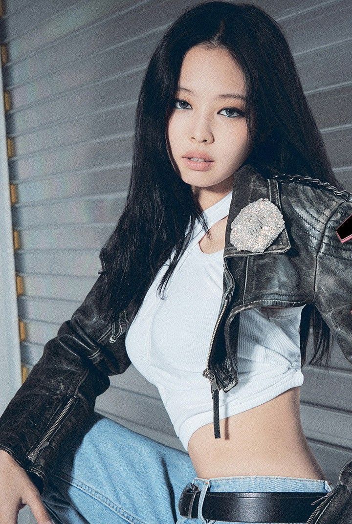 BLACKPINK JENNIE