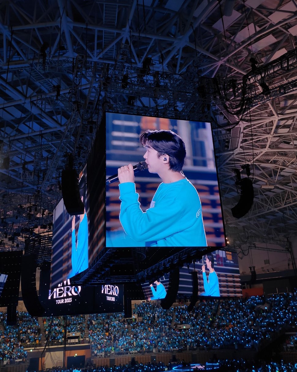 イム·ヨンウンオリンピック体操競技場360度コンサート電光掲示板画質水準