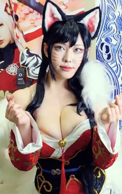 レトロ LOL アリ コスプレ 押された胸骨