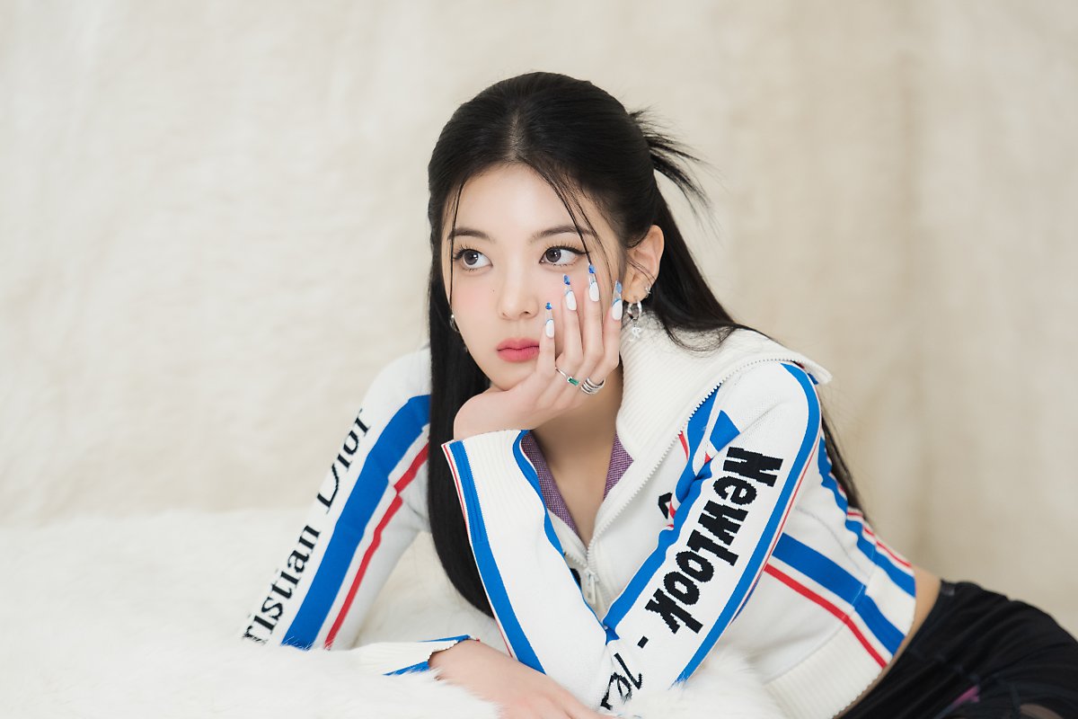 ITZY 리아.jpg