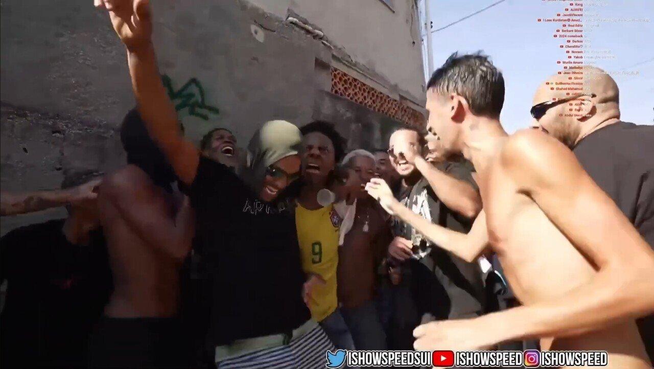 브라질 빈민가에서 카르텔에게 습격당하는 외국 유튜버