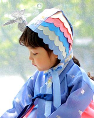 조선시대 어린이들이 쓰던 귀여운 모자 ''굴레''