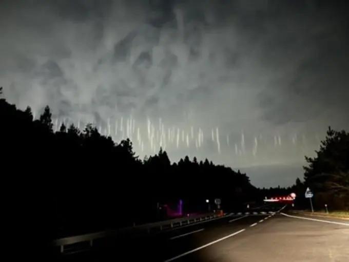 済州島の夜空で時々見える現象jpg