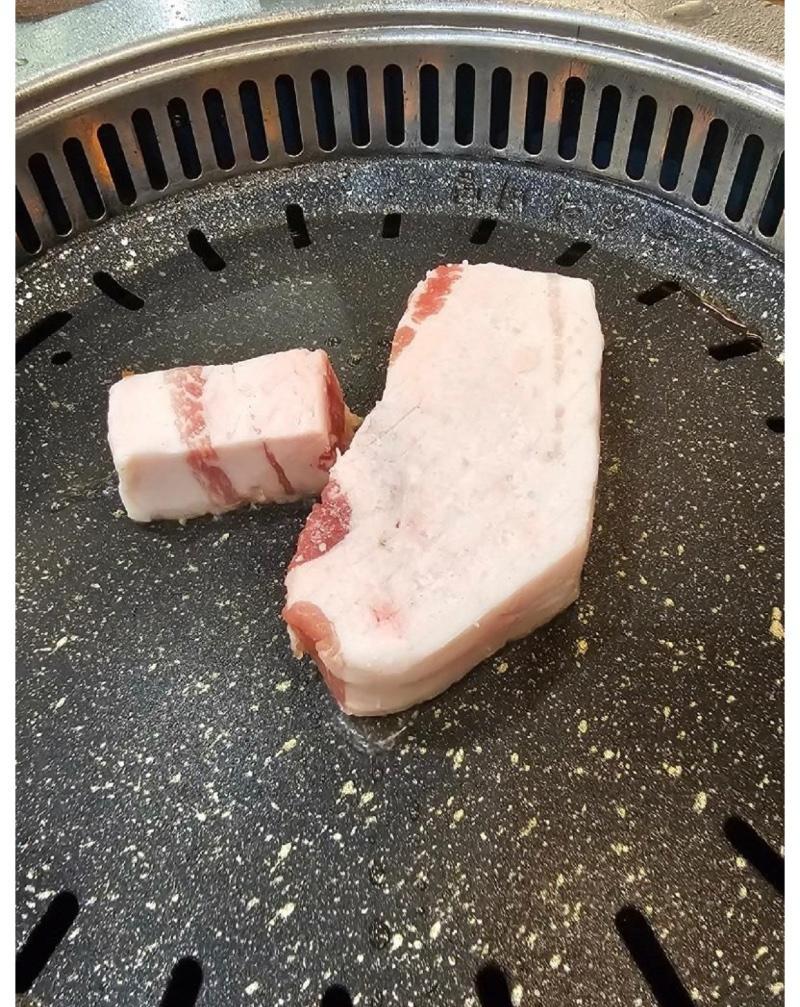 某レストランのグルメ用豚バラ肉