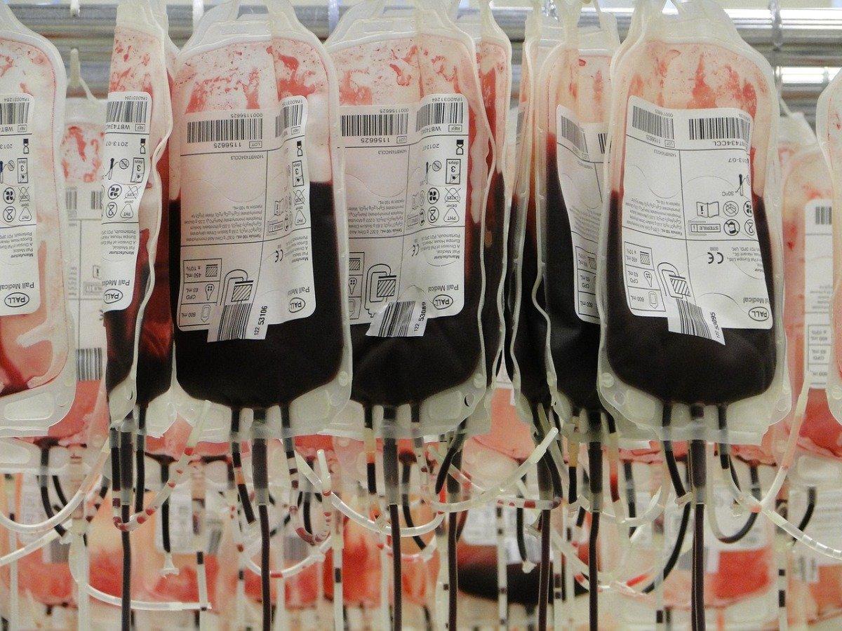 현재 영국에서 난리난 초대형 ’혈액 스캔들‘