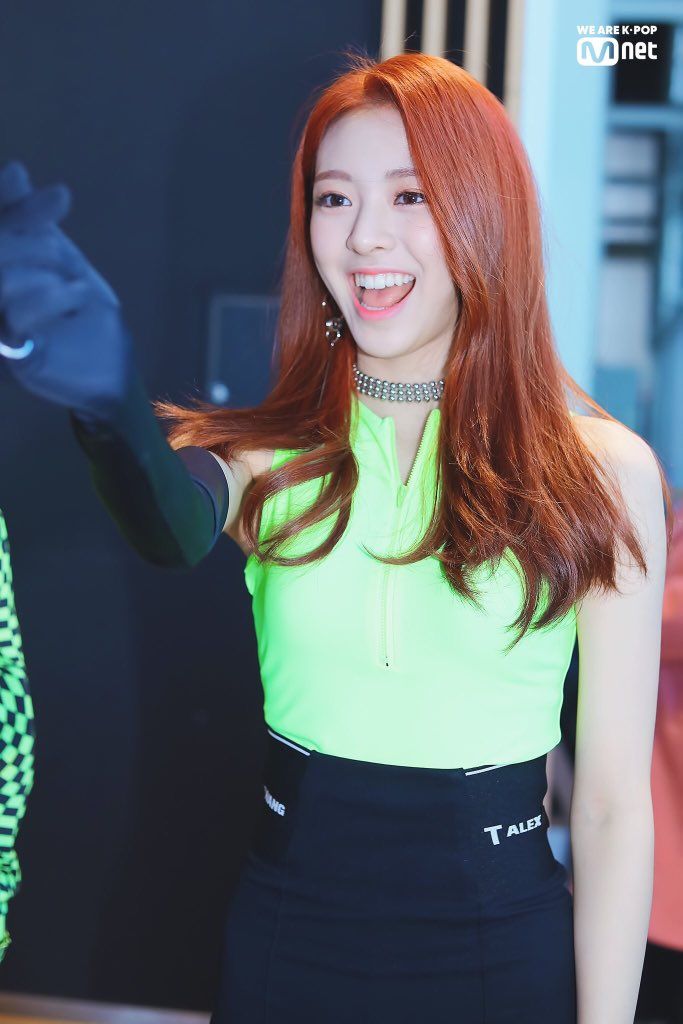 ITZY 유나 (3)