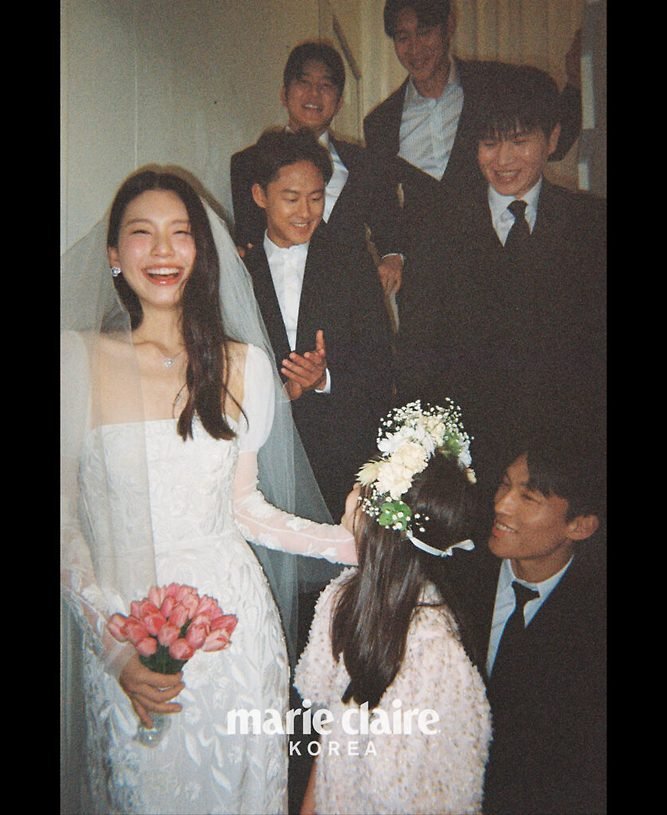 モデルキム・ジンギョン＆国立ゴールキーパーキム・スンギュ結婚式の写真